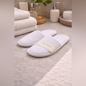 Sole Mates White Spa Slide Slippers Closed Toe Disposable Hotel Guest Brand New